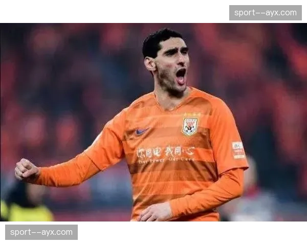 墨西哥老将瓜尔达多退役，新生代中场在高压下的控球率面临挑战